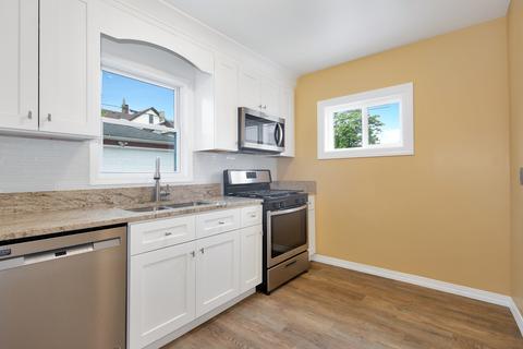 255 Trask St, Aurora, IL 60505 photo 7