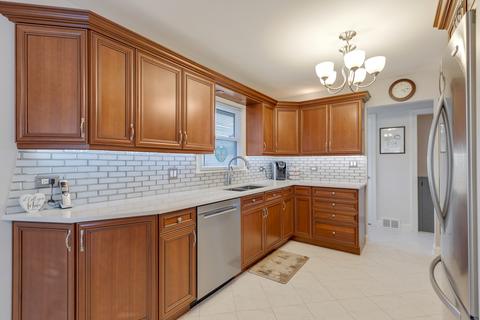 411 Parkside Ave, Itasca, IL 60143 photo 10