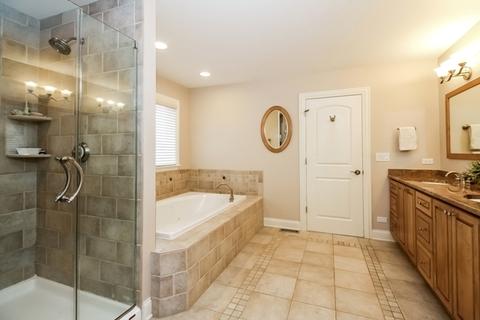 427 Countryside Dr, Wheaton, IL 60187 photo 18