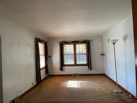 209 S Genesee St, Morrison, IL 61270 photo 6