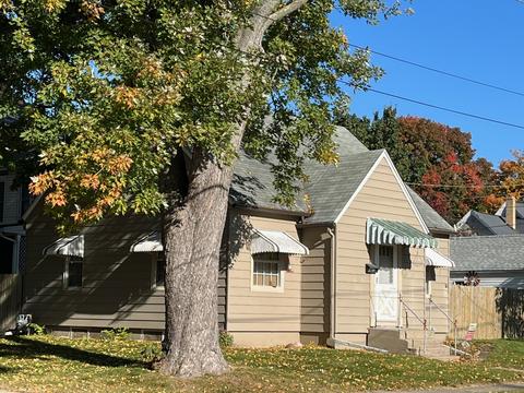 209 S Genesee St, Morrison, IL 61270 photo 1