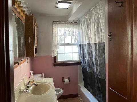 209 S Genesee St, Morrison, IL 61270 photo 8