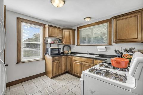 1203 Summit Ave, Aurora, IL 60505 photo 9