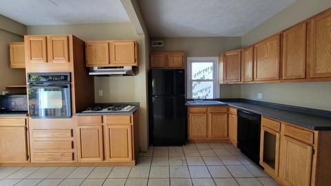 806 Hester Ave, Normal, IL 61761 photo 8