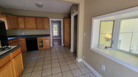 806 Hester Ave, Normal, IL 61761 photo 9