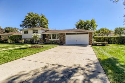 441 Dee Ln, Roselle, IL 60172 photo 2