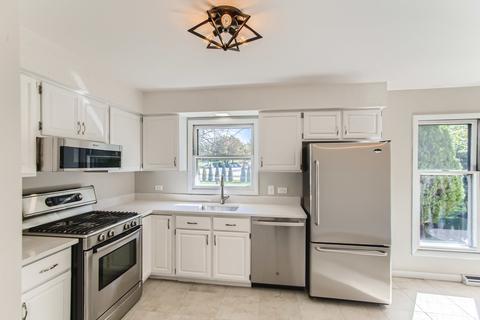 441 Dee Ln, Roselle, IL 60172 photo 10