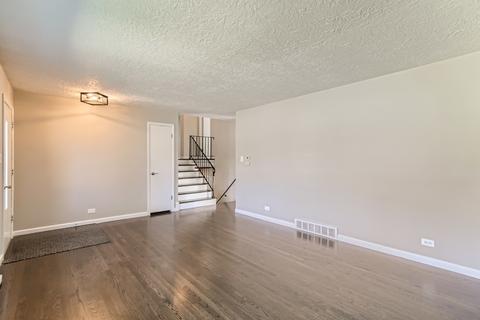 441 Dee Ln, Roselle, IL 60172 photo 8
