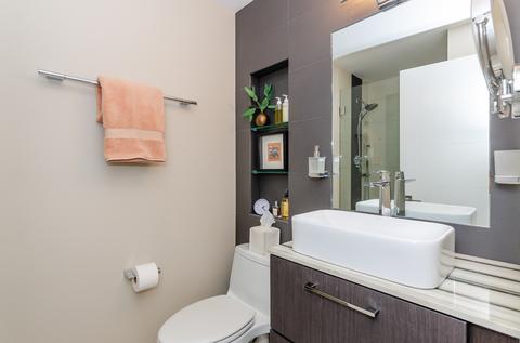 71 E Division St #404, Chicago, IL 60610 photo 17