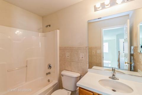 326 Comstock Dr, Elgin, IL 60124 photo 14