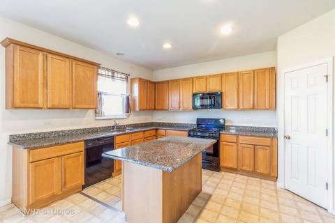 326 Comstock Dr, Elgin, IL 60124 photo 5