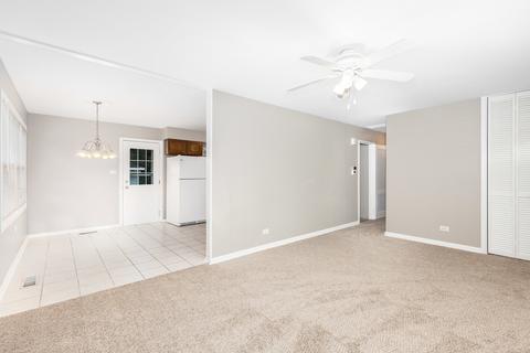611 S Beverly St, Wheaton, IL 60187 photo 3