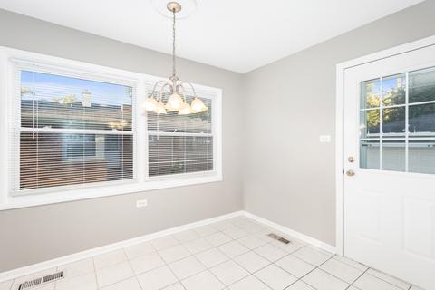 611 S Beverly St, Wheaton, IL 60187 photo 7