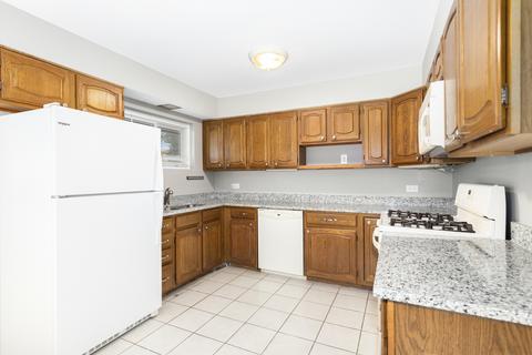 611 S Beverly St, Wheaton, IL 60187 photo 2