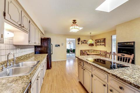 3256 Harrison St, Glenview, IL 60025 photo 8