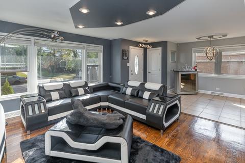 15244 Sunset Dr, Dolton, IL 60419 photo 11
