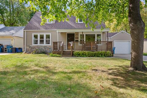 1131 S 8th Ave, Kankakee, IL 60901 photo 2
