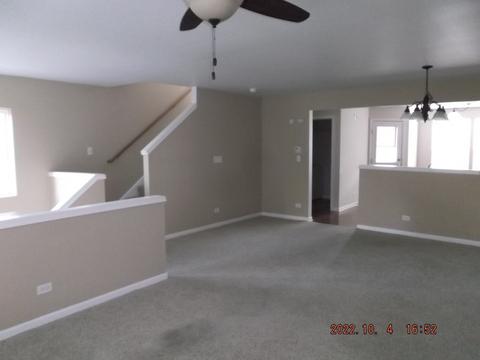 1081 Crane Pt, Elgin, IL 60124 photo 8