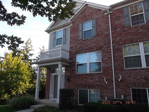 1081 Crane Pt, Elgin, IL 60124 photo 2