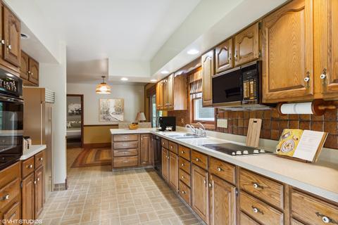 3469 Riverside Dr, Beloit, WI 53511 photo 14