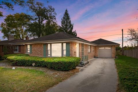 1018 W Walnut St, Kankakee, IL 60901 photo 1