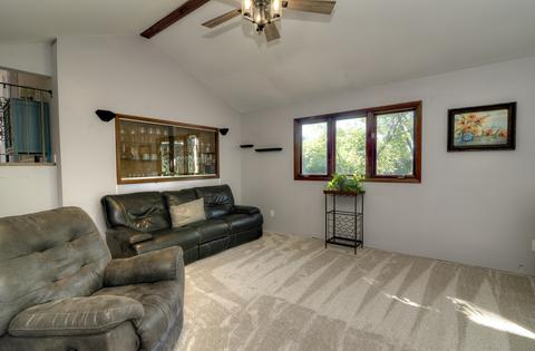 1015 Edgewood Dr, Mchenry, IL 60051 photo 8