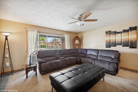 524 E Adams St, Elmhurst, IL 60126 photo 3
