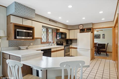 524 E Adams St, Elmhurst, IL 60126 photo 7