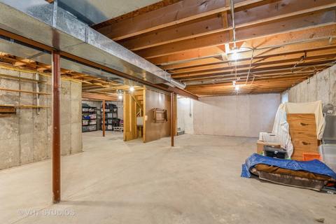 1116 E Danbury Dr, Cary, IL 60013 photo 12
