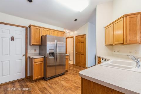 1116 E Danbury Dr, Cary, IL 60013 photo 5
