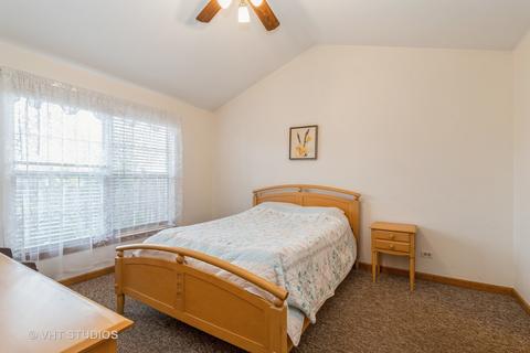 1116 E Danbury Dr, Cary, IL 60013 photo 7