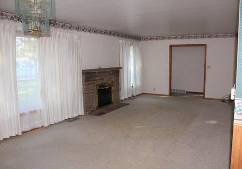 324 N Jackson St, Morrison, IL 61270 photo 5