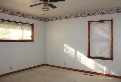 324 N Jackson St, Morrison, IL 61270 photo 13