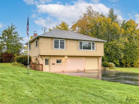 3504 1st Ave, Mchenry, IL 60050 photo 1