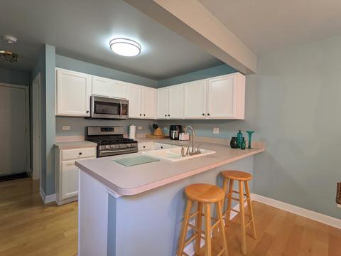 711 Timothy Ct, East Dundee, IL 60118 photo 8