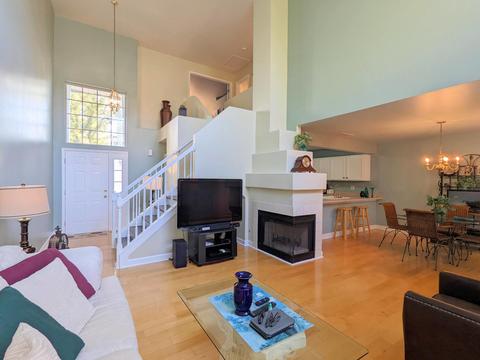 711 Timothy Ct, East Dundee, IL 60118 photo 3