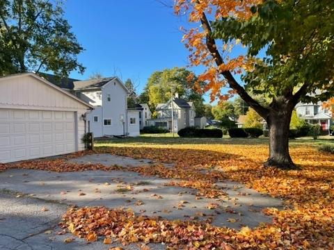 607 E Jefferson St, Bloomington, IL 61701 photo 5