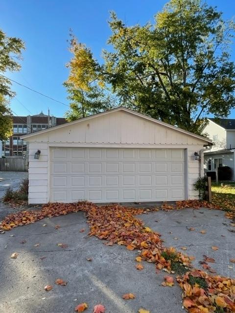 607 E Jefferson St, Bloomington, IL 61701 photo 7