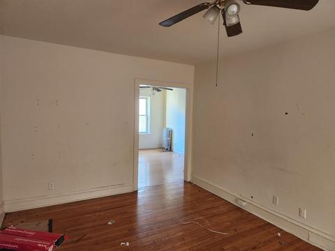 2212 E 70th St #2D, Chicago, IL 60649 photo 2