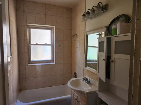 2212 E 70th St #2D, Chicago, IL 60649 photo 5