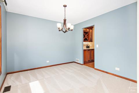 334 Bryan Dr, Cary, IL 60013 photo 12