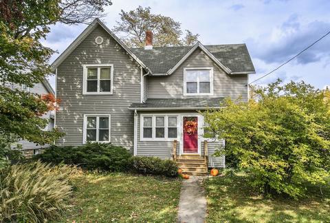 405 E Crawford St, Peotone, IL 60468