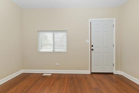 8317 S Merrill Ave, Chicago, IL 60617 photo 9