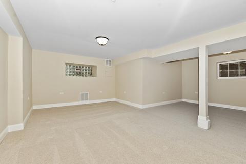 8317 S Merrill Ave, Chicago, IL 60617 photo 18