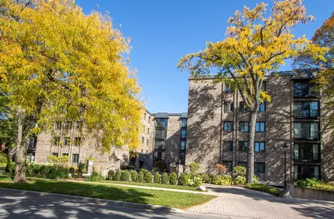 1005 Bonnie Brae Pl #2F, River Forest, IL 60305