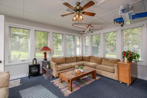 1114 E Chicago Ave, Naperville, IL 60540 photo 10