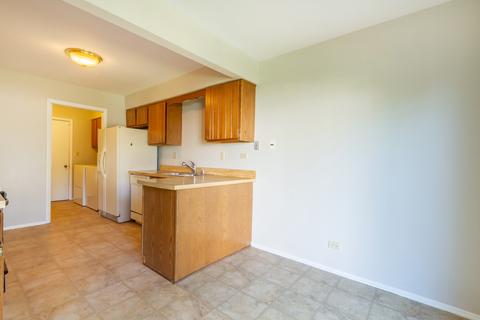 691 London Sq, Hoffman Estates, IL 60169 photo 7