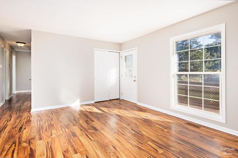1122 Oakleaf Ave, Mchenry, IL 60051 photo 2