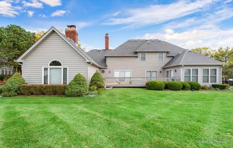 400 Fairway View Dr, Algonquin, IL 60102 photo 9
