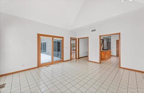 400 Fairway View Dr, Algonquin, IL 60102 photo 22